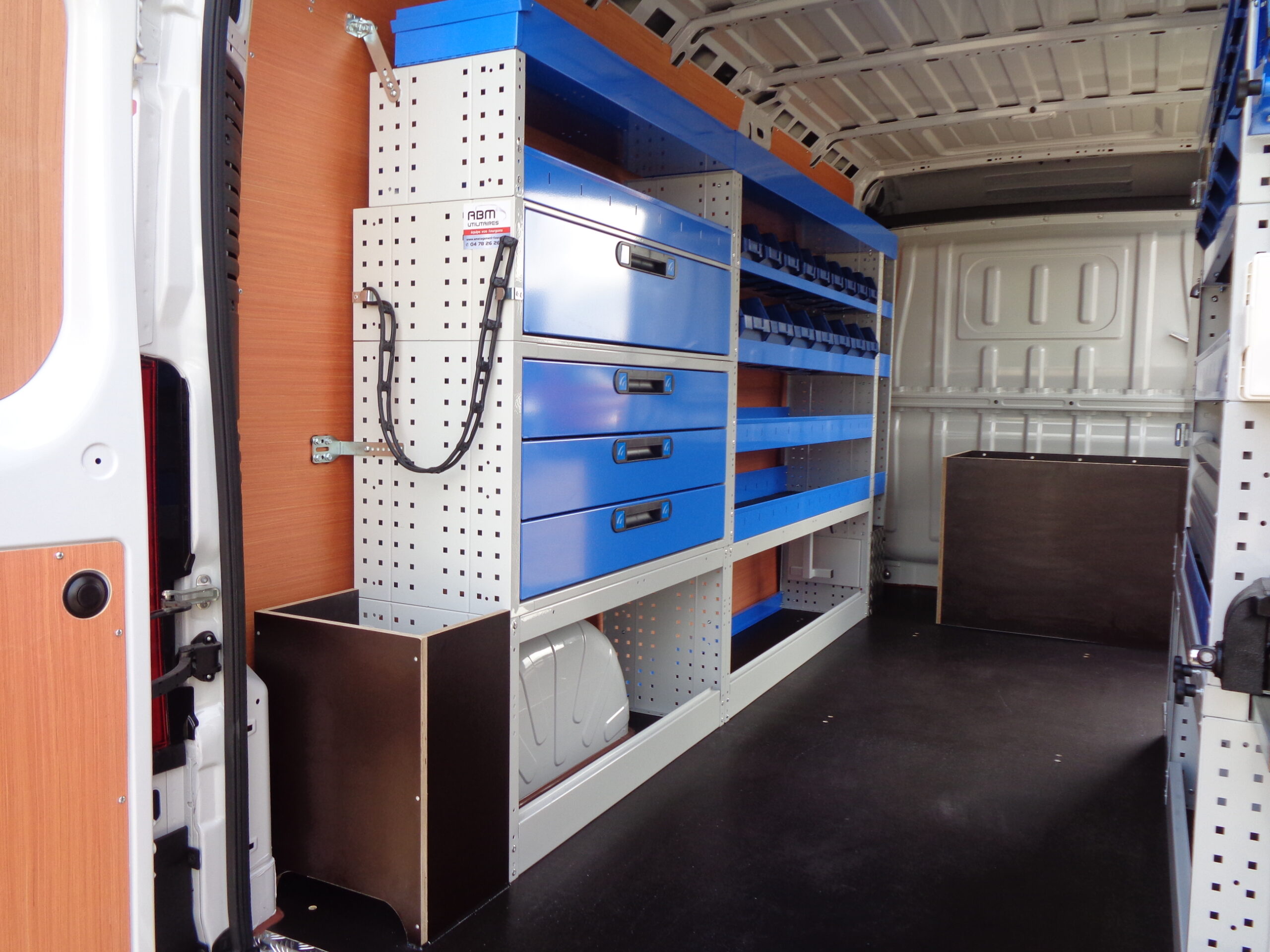 amenagement meuble acier