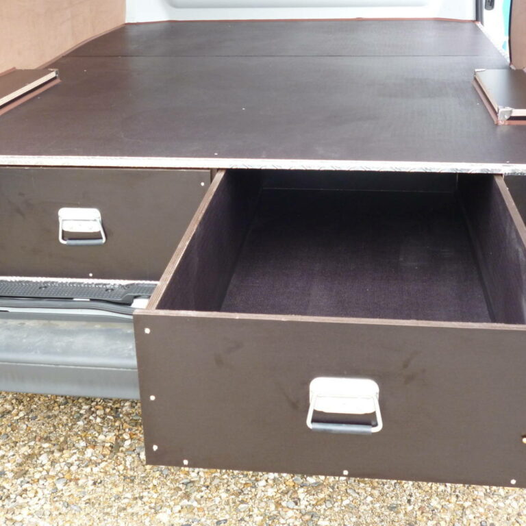 Faux plancher avec grand tiroir